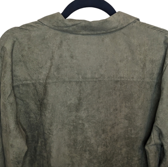 NWT New York & Company Women's Green Button Down Shirt XL ✨ - Picture 9 of 12